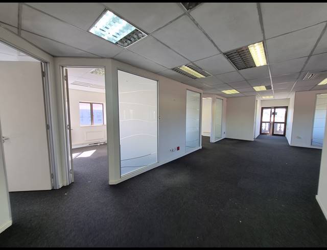 401M² OFFICE TO LET IN SANDTON CENTRAL